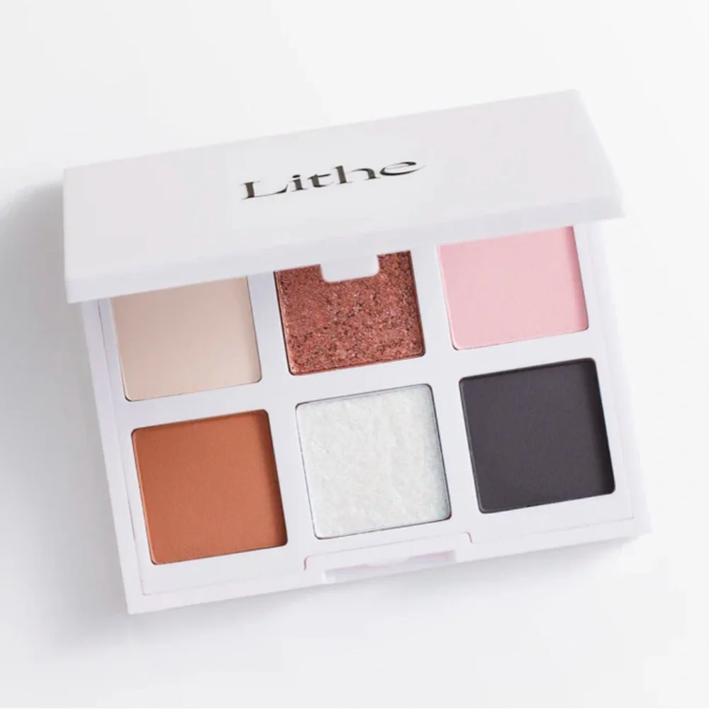 LITHE BEAUTY - Astral Eyeshadow Palette